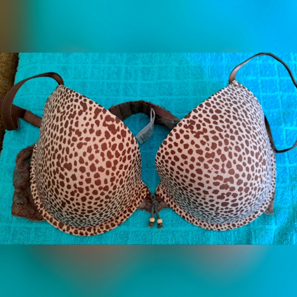 SIXTY EIGHT leopard BRA 36D very nice used condition UNDERWIRE